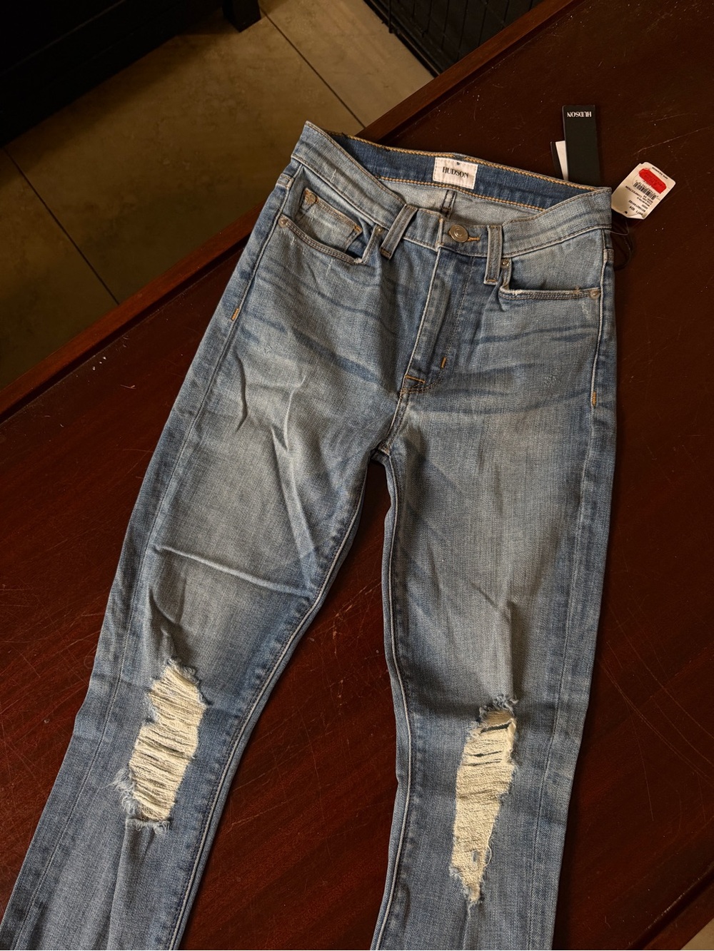 NWT Hudson Blue Distressed Women’s Jeans